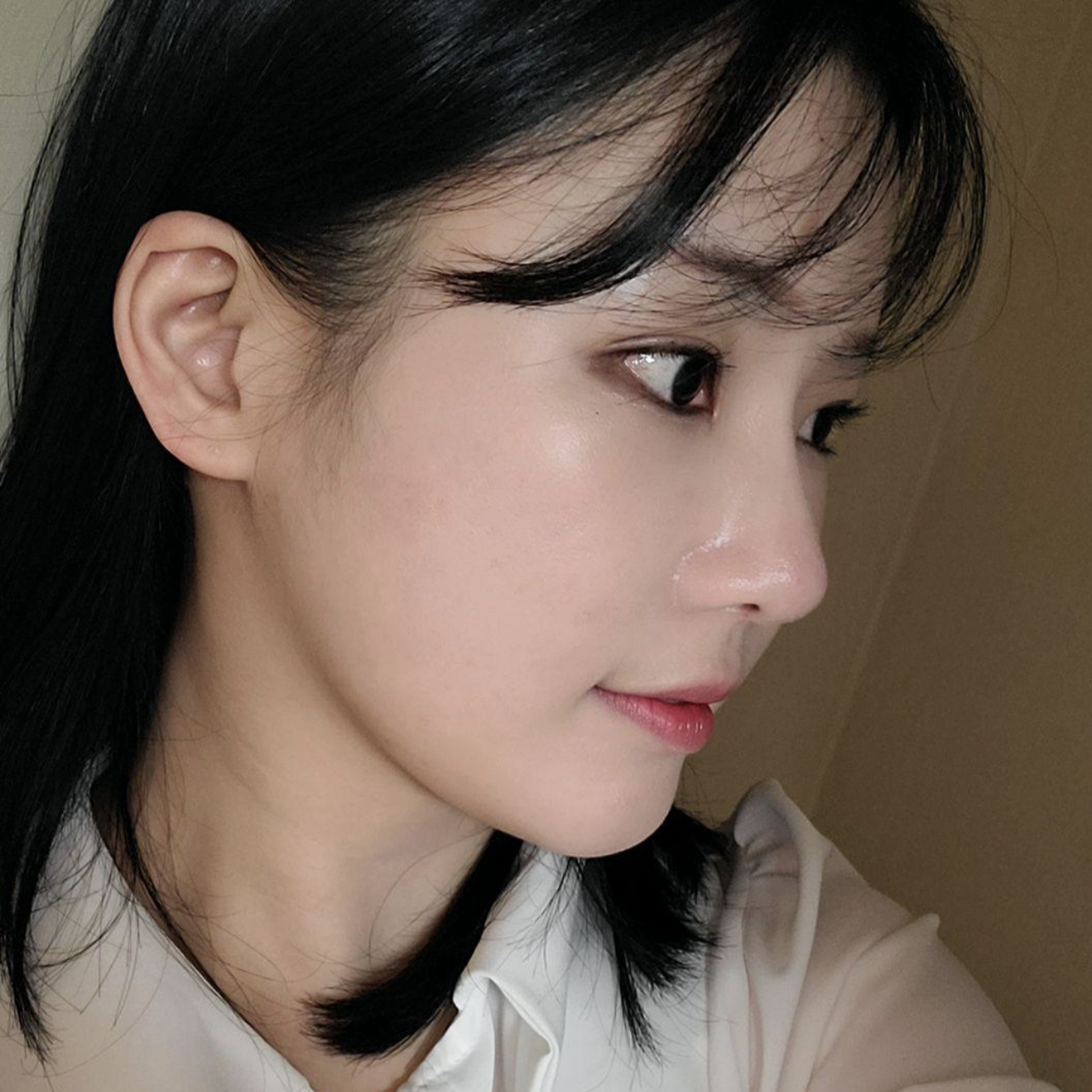 ウィーバース美容外科で目と鼻の再手術をしてから、もう2ヶ月になりました